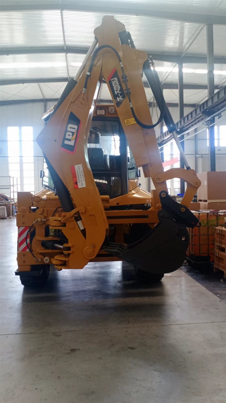 Loading Excavator Hydraulic Pilot Four Wheel Steering 4×4